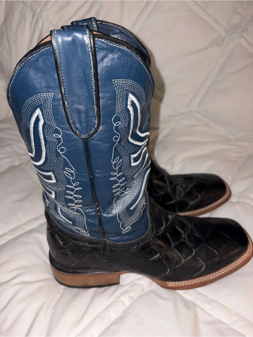 EUC Tanner Mark Mens Fish Print Western leather Boots - Square Toe